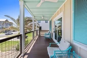 Balkón nebo terasa v ubytování Shangri La by Coastline Vacation Rentals
