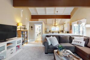 Et tv og/eller underholdning på Brown Bear's Hideaway