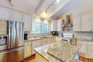 Køkken eller tekøkken på Brown Bear's Hideaway