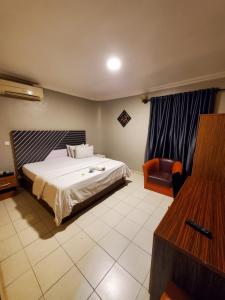 Afbeelding uit fotogalerij van Romeo Suites & Apartment in Ipaja