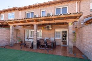 Budova, kde se prázdninový dům nachází