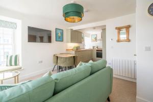 Køkken eller tekøkken på Mermaid's Apartment by Ty Annie Holidays