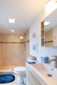 Phòng tắm tại Urban Escape Haven