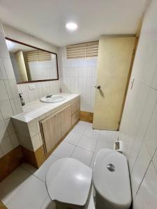 Vannituba majutusasutuses Apartaestudio en el Rodadero frente al mar