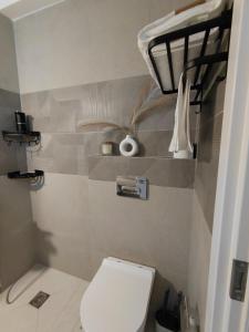 Ένα μπάνιο στο S&M Cozy Garden Lagonisi +29 φωτογραφίες
