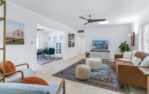 Χώρος καθιστικού στο Petite Private Bungalow