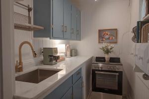 Η κουζίνα ή μικρή κουζίνα στο Etowah Apartment on Lookout Mountain +25 φωτογραφίες