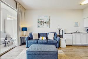 Η κουζίνα ή μικρή κουζίνα στο Gulf Place Cabanas 407