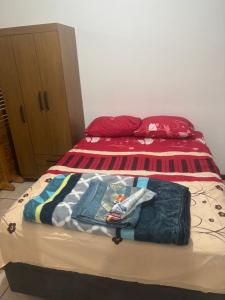 サンタ・マリアにあるLoft ao lado shopping royalのベッド