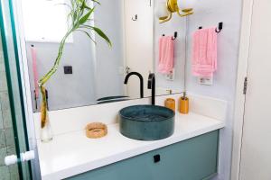 Koupelna v ubytování Condomínio Edificio Miramar + 31 fotografií