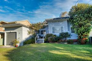 Κήπος έξω από το Lake Front Home Relax Unwind