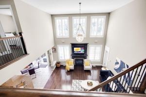 Posezení v ubytování Pool, King Bed, Patio with BBQ, Fall Hiking Nearby