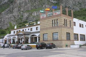 Nespecifikovaný výhled na hory nebo výhled na hory při pohledu z hotelu