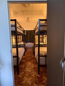 Ένα ή περισσότερα κρεβάτια σε δωμάτιο στο Meturr Guest House Khaosok +10 φωτογραφίες