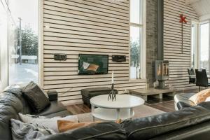 Gallery image of Spacious Mountain Cabin With Jacuzzi In Kläppen in Transtrand