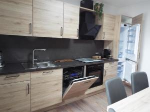 Dapur atau dapur kecil di Feriendomizil Vulkaneifel