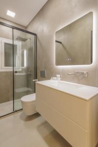 Koupelna v ubytování PANORAMIC VIEW CORFU TOWN CENTER + 35 fotografií