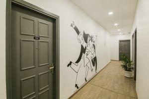 ニューデリーにあるHotel O 7 starの廊下