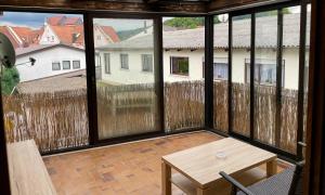 Μπαλκόνι ή βεράντα στο C&D Altstadtblick Monteurwohnung +5 φωτογραφίες