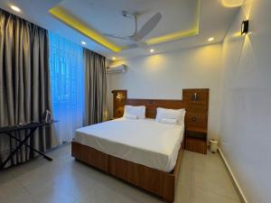 Postel nebo postele na pokoji v ubytování The vale + 3 fotografie