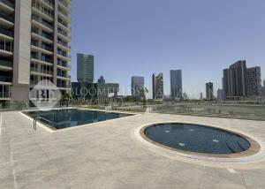 Kolam renang di atau dekat dengan Bloomfields Iconic 1Br In Al Maryah Island