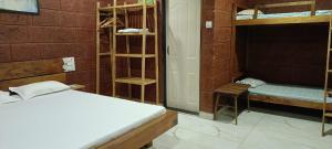 Gallery image of Sea Shell Home Stay Guhagar in Guhagar