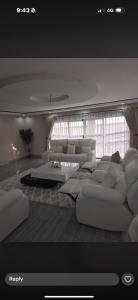 Posezení v ubytování Grey house