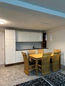 Η κουζίνα ή μικρή κουζίνα στο Large house for summer holidays