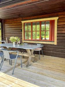 Φωτογραφία από το άλμπουμ του Log Cabin Near Bydalsfjällen Ski Resort σε Hallen