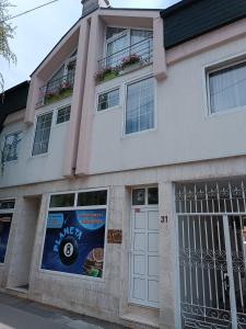 El edificio en el que está el departamento