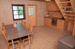 Kuchyň nebo kuchyňský kout v ubytování Karujärve Camping