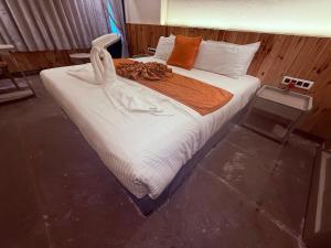Gallery image of Ikonic Hotel - Bhushi Dam Lonavala in Lonavala