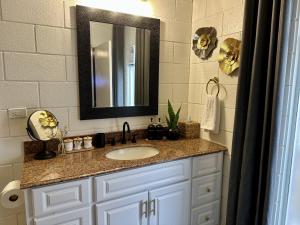 Φωτογραφία από το άλμπουμ του 4 Min Walk to Beach and Restaurants σε Manhattan Beach +5 φωτογραφίες