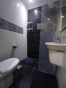 Afbeelding uit fotogalerij van luxury apartment with 3 bedrooms in Caïro +12 foto's