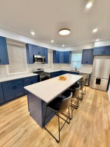 Fotografie z fotogalerie ubytování Chic Bronx Home By Montefiore Hospital v destinaci Williams Bridge