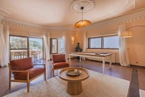 Χώρος καθιστικού στο 184 - Ocean Views Golf Villa +105 φωτογραφίες