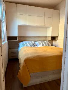 Ένα ή περισσότερα κρεβάτια σε δωμάτιο στο Apartmán My dva a terasa