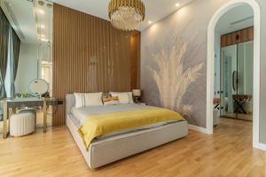 Postel nebo postele na pokoji v ubytování Luxury Villas near Bucharest National Golf & Country Club + 56 fotografií