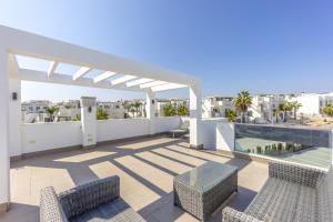 Μπαλκόνι ή βεράντα στο Punta Prima Oasis Beach Fase 9