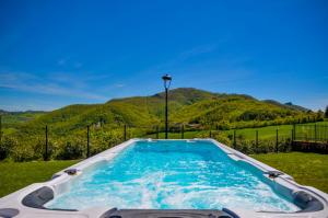 The swimming pool at or close to Tenuta Borgo Santa Cecilia