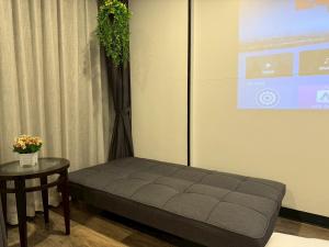 Posezení v ubytování Cozy Mini Theatre - Victory Monument - 3 pax