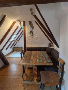 Φωτογραφία από το άλμπουμ του Charmante Wohnung in Fachwerkhaus am Limes σε Wachstein