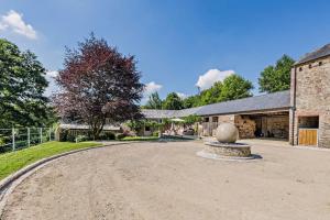 Το κτήριο όπου στεγάζεται  η παραθεριστική κατοικία