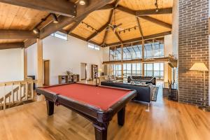 クレセントシティにあるCrown of the Coastのギャラリーの写真