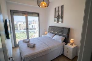 Billede fra billedgalleriet på FAVEHOME Apartment Sea View Pool Parking 2 Bedrooms Near Beach i Bar