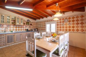 Dapur atau dapur kecil di Vista Osorio +61 gambar