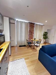 Η κουζίνα ή μικρή κουζίνα στο T2 ,AC,Private, Terrace, central +18 φωτογραφίες