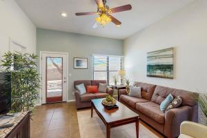 Χώρος καθιστικού στο Greens Casita #10154