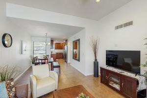 Μια τηλεόραση ή/και κέντρο ψυχαγωγίας στο Greens Casita #10154