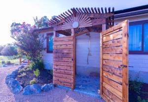 Το κτήριο όπου στεγάζεται  η παραθεριστική κατοικία +36 φωτογραφίες